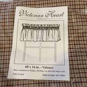 Victorian Heart Valance Color - Butter Cup 16”x60”